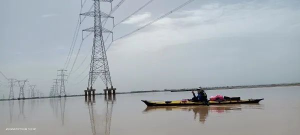 DƬ